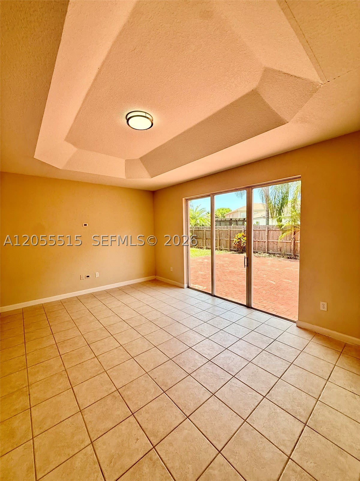 2123 Ne 38Th Rd – photo 5