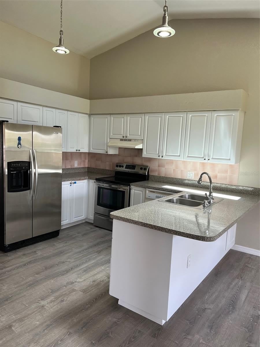 1330 ABALOM Street – photo 2