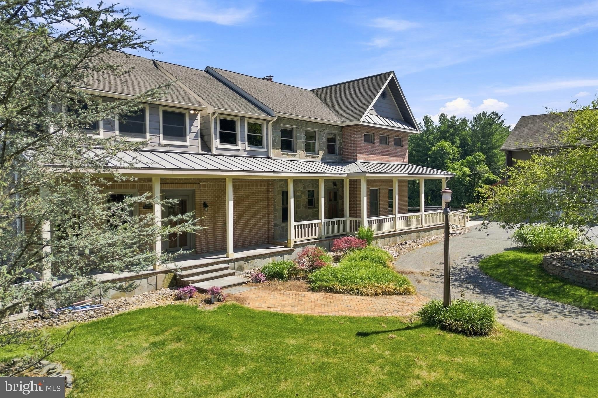 17330 MASEMORE Road – photo 1