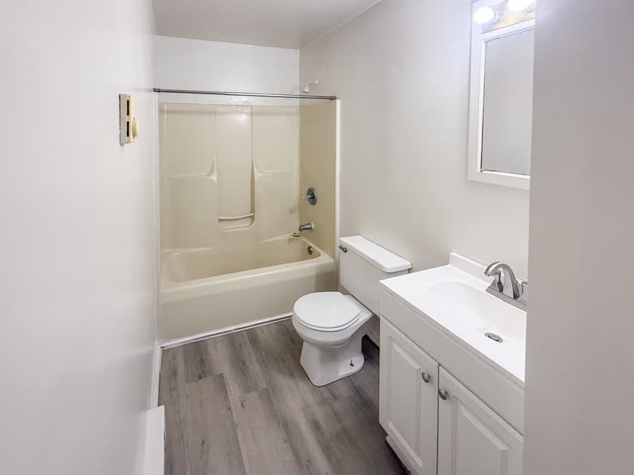 496 Lancaster Creek Rd – photo 2