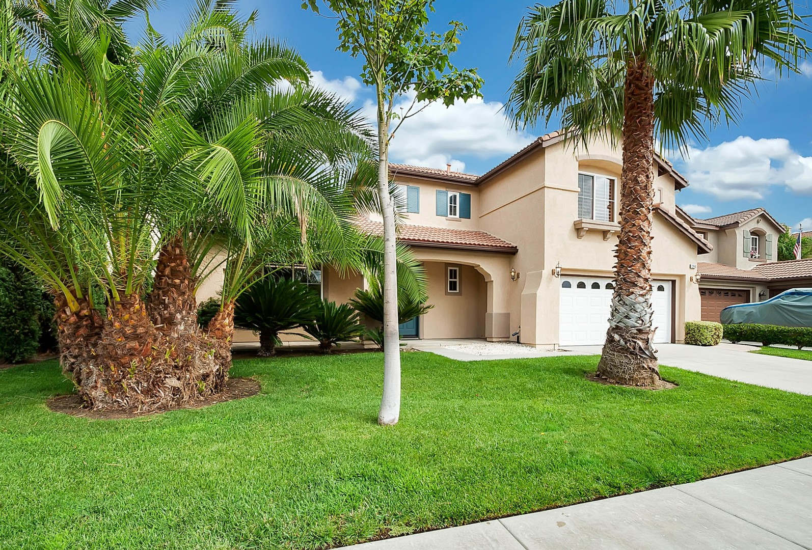 Modern 5 Bedroom in Paseo Del Sol – photo 2