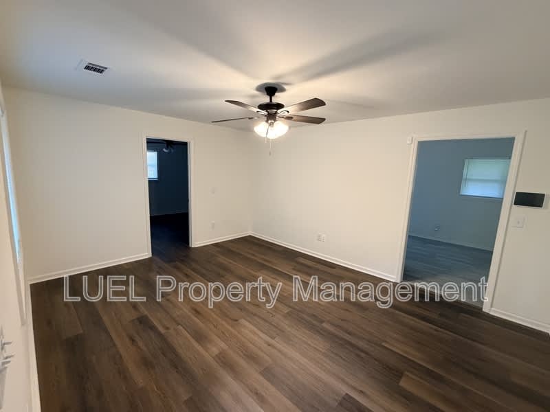 1050 Bedford Avenue – photo 4