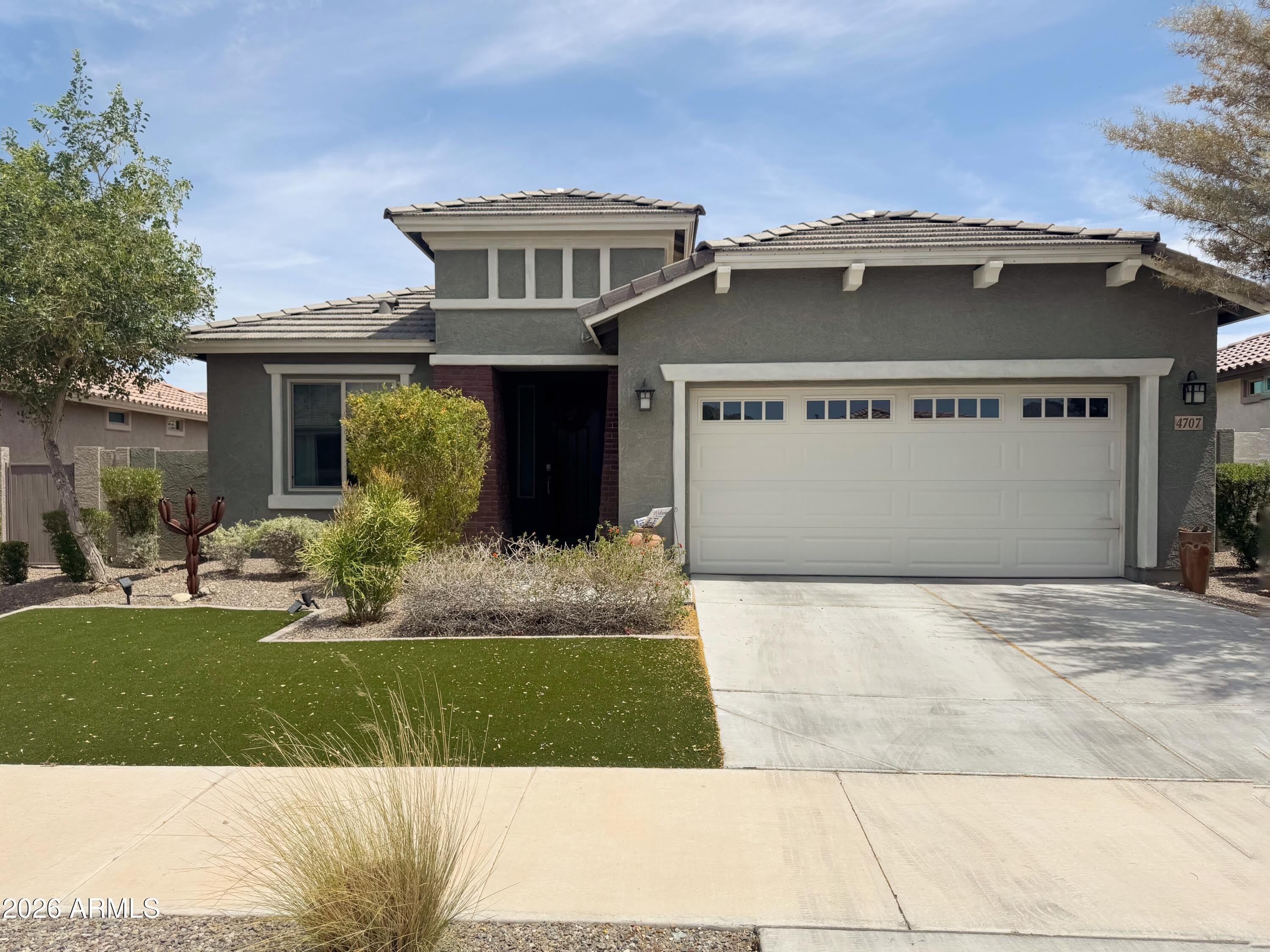 4707 N 204TH Lane – photo 3