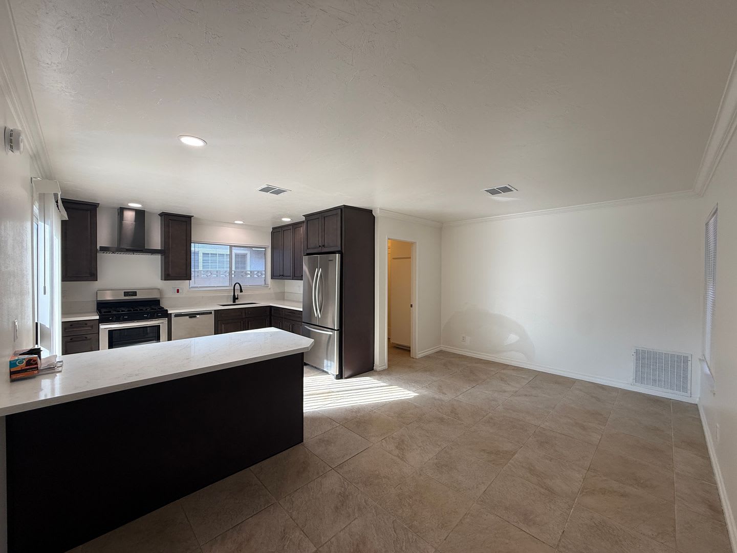 West Lancaster 4 Bedroom 2 Bathroom – photo 5