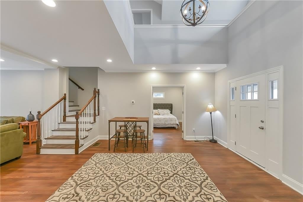 1378 Lakewood Avenue SE – photo 5