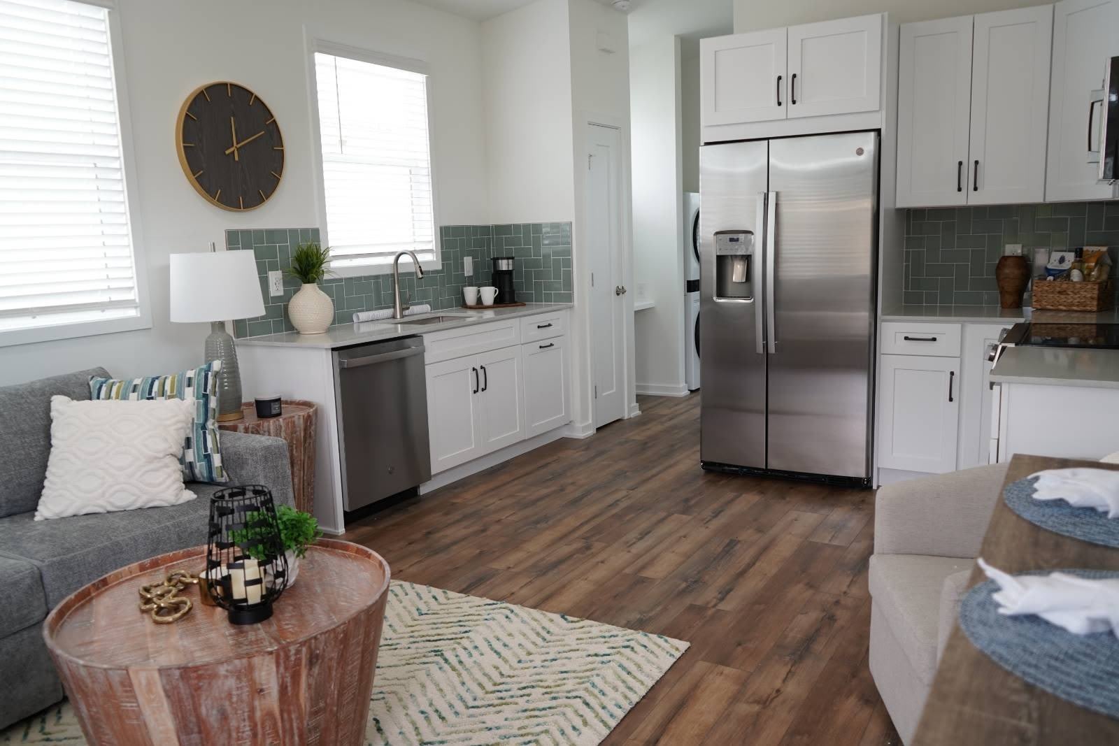 6165 Talon Bay Drive – photo 2