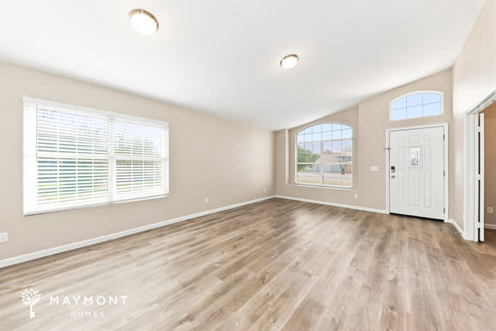 9542 West Potter Drive – photo 4