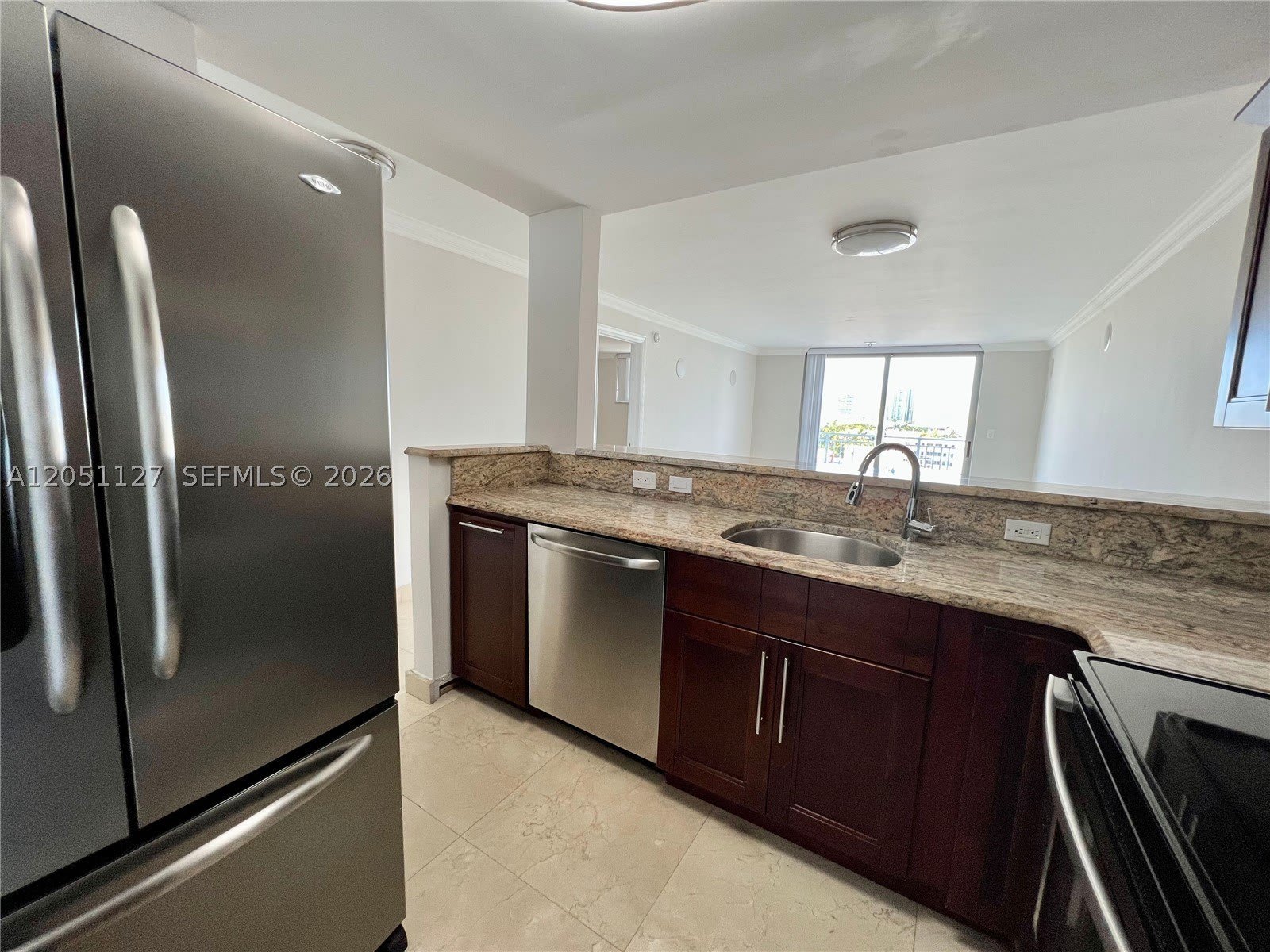 1045 10th St – photo 5