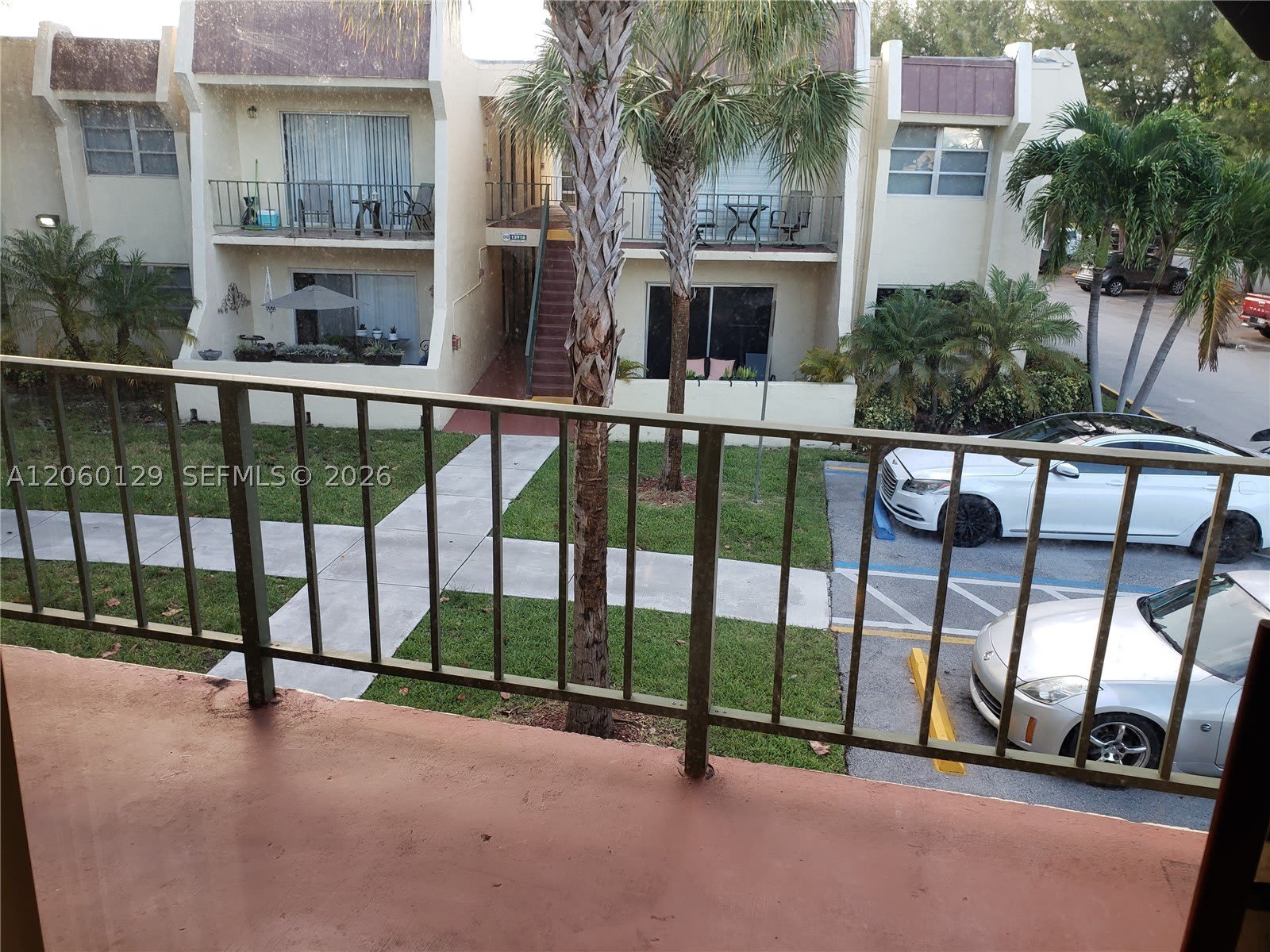 13934 SW 90th Ave – photo 5