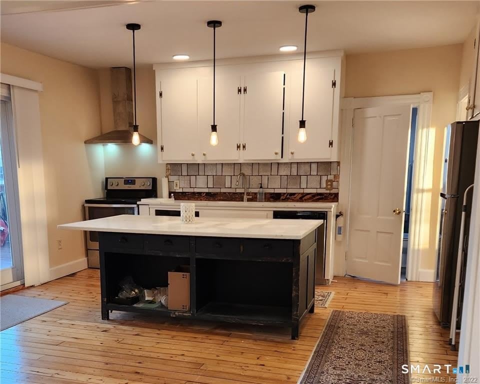 6 Coburn Avenue – photo 4