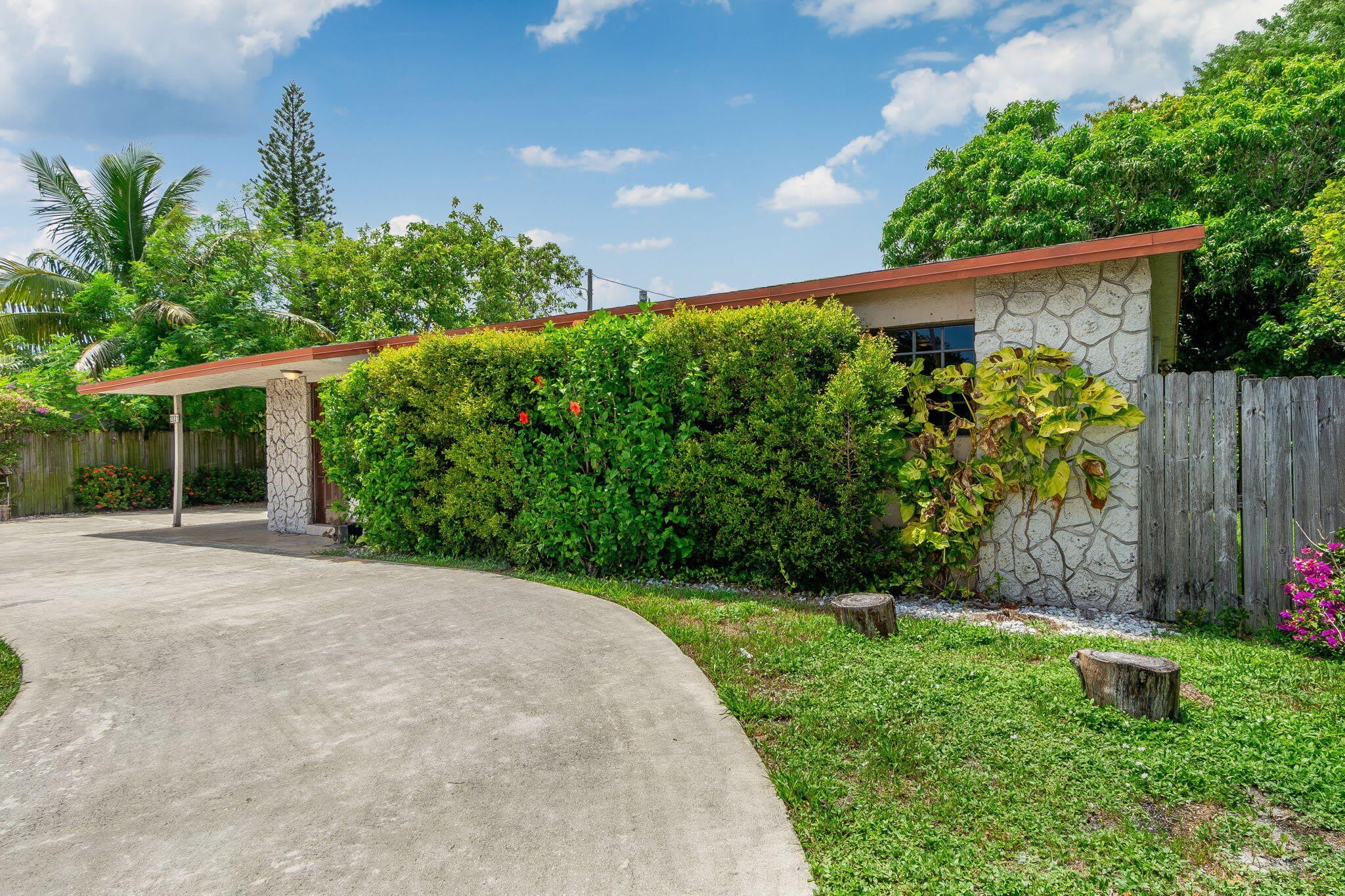 2831 N Seacrest Boulevard – photo 5