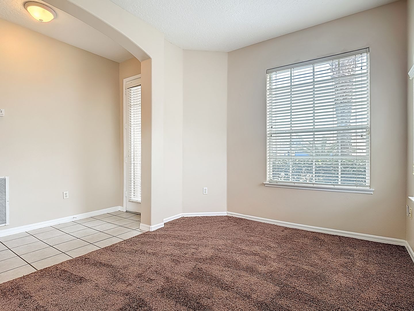 3 2 5 Townhome – photo 5