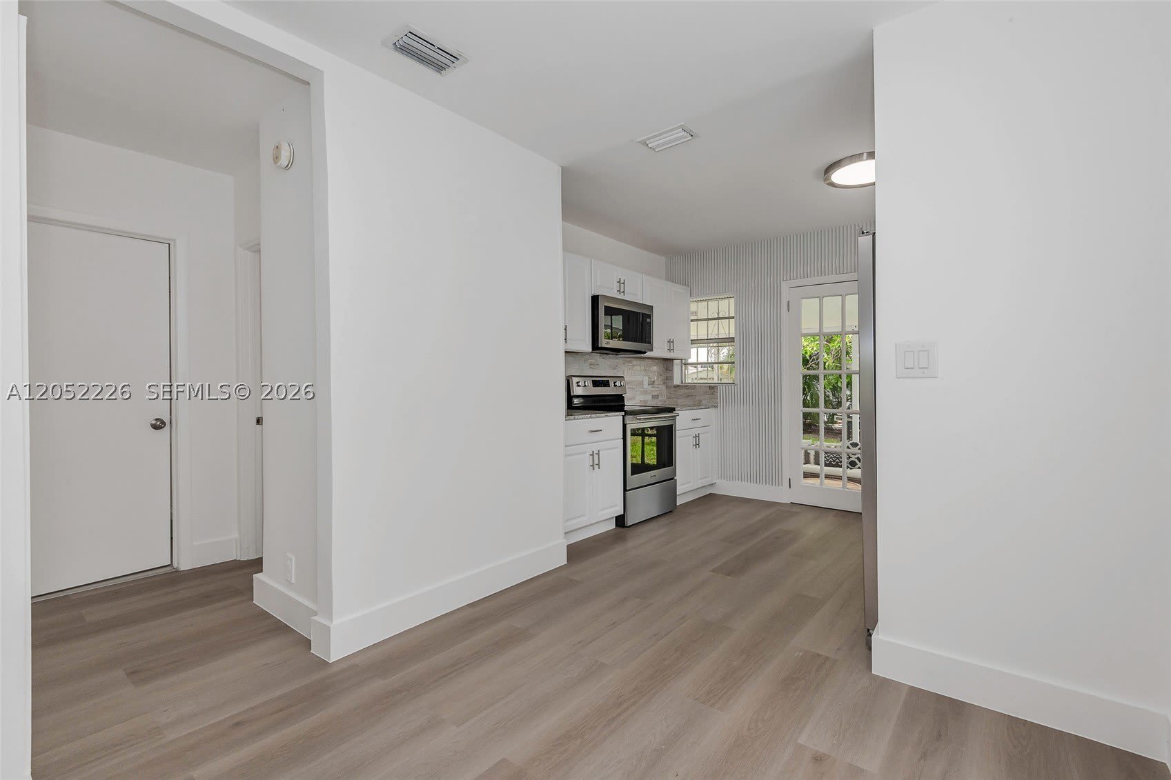 100 SW 58th Ave – photo 3