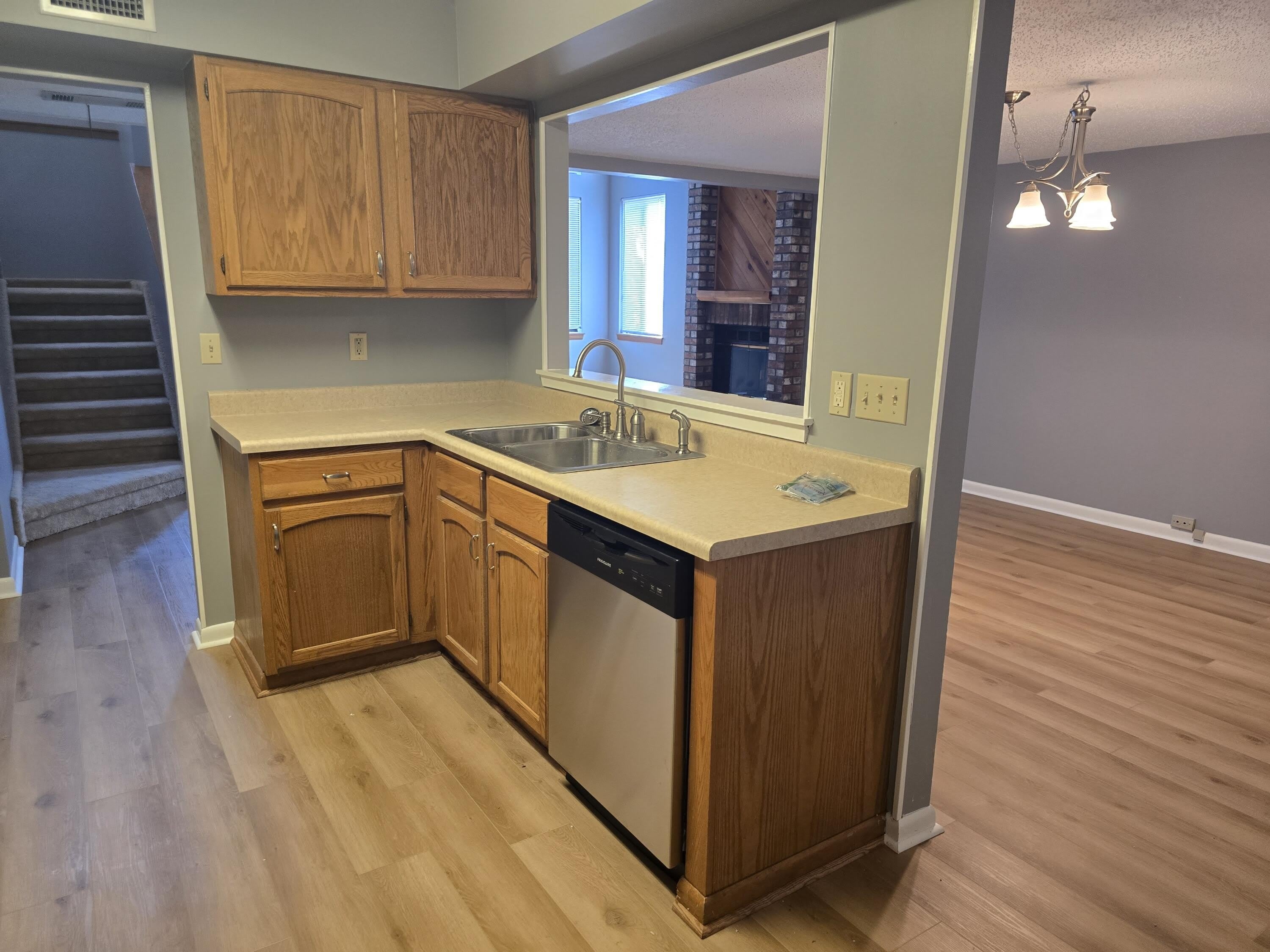 3929 BALSAM Drive – photo 4