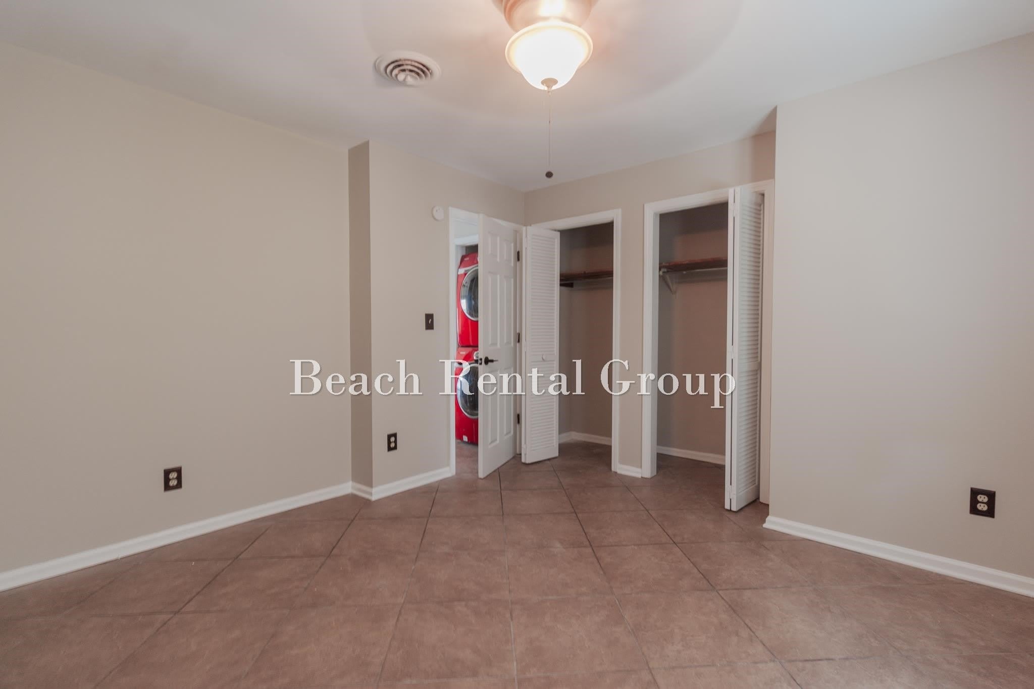 2010 Sand Dunes Dr. – photo 5