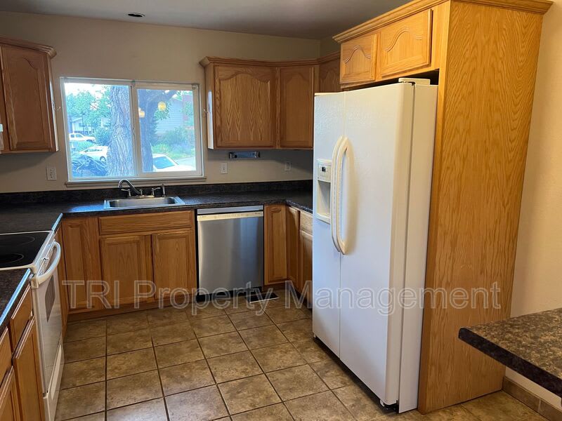 2501 Charolais Dr – photo 3