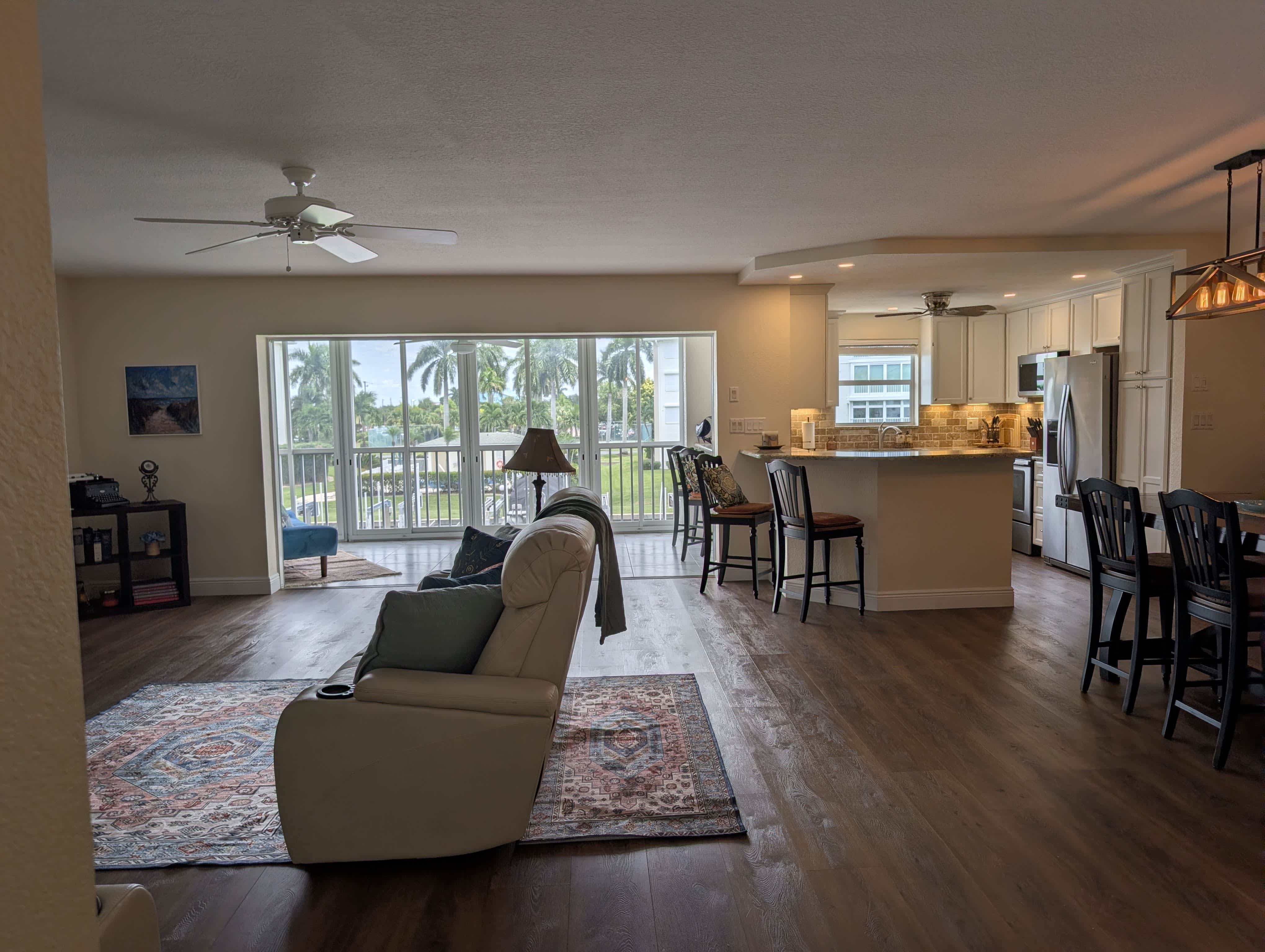 130 Breakers Court – photo 3