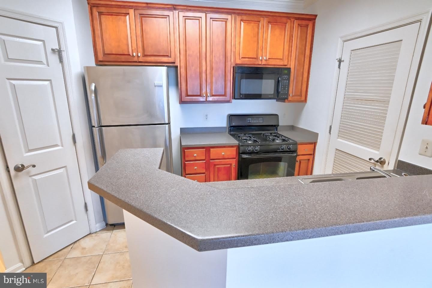 21216 MCFADDEN SQ #108 – photo 2