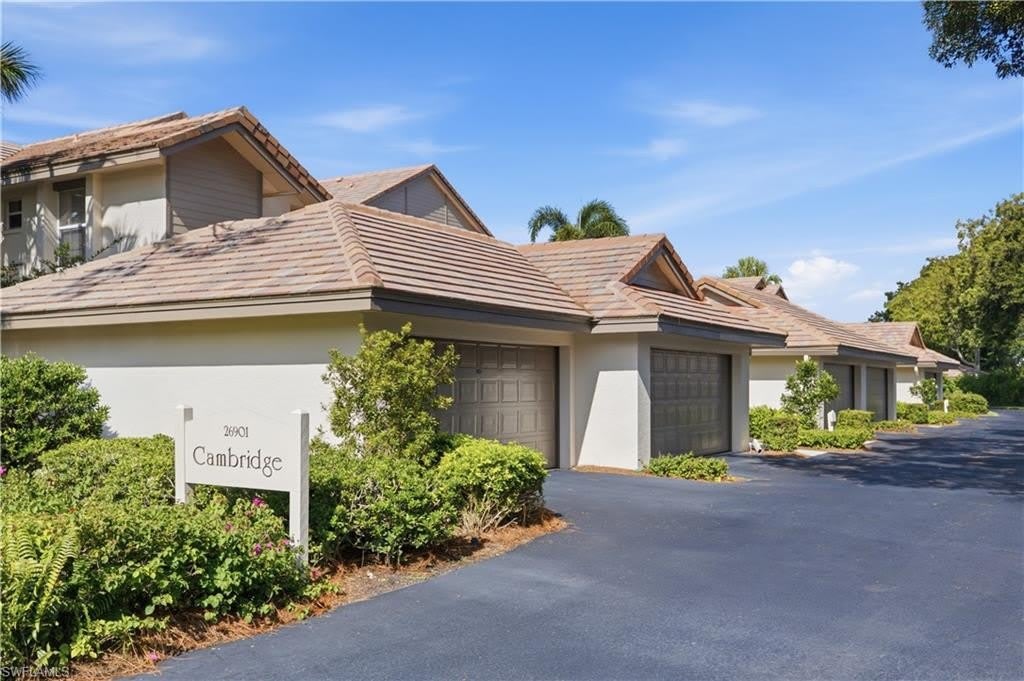 26901 Wedgewood Dr – photo 1