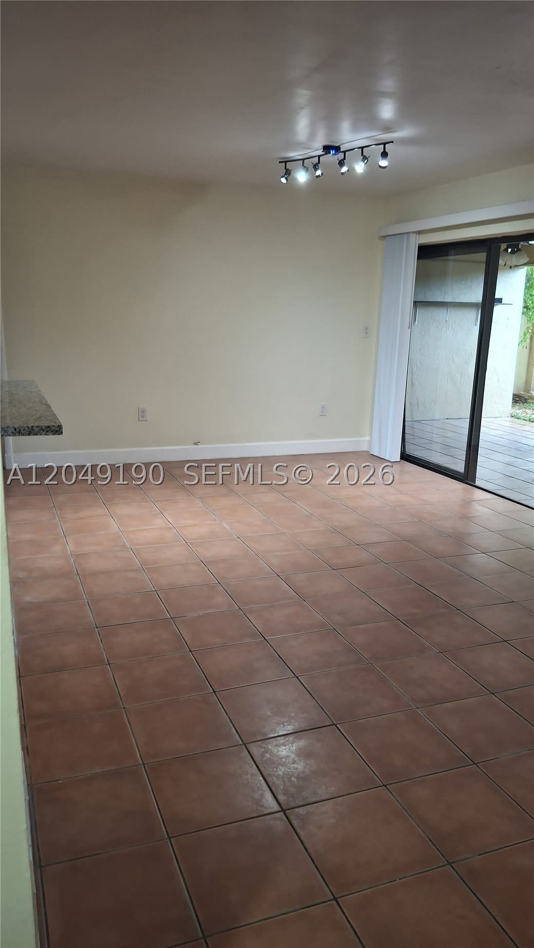 9255 SW 125th Ave – photo 3