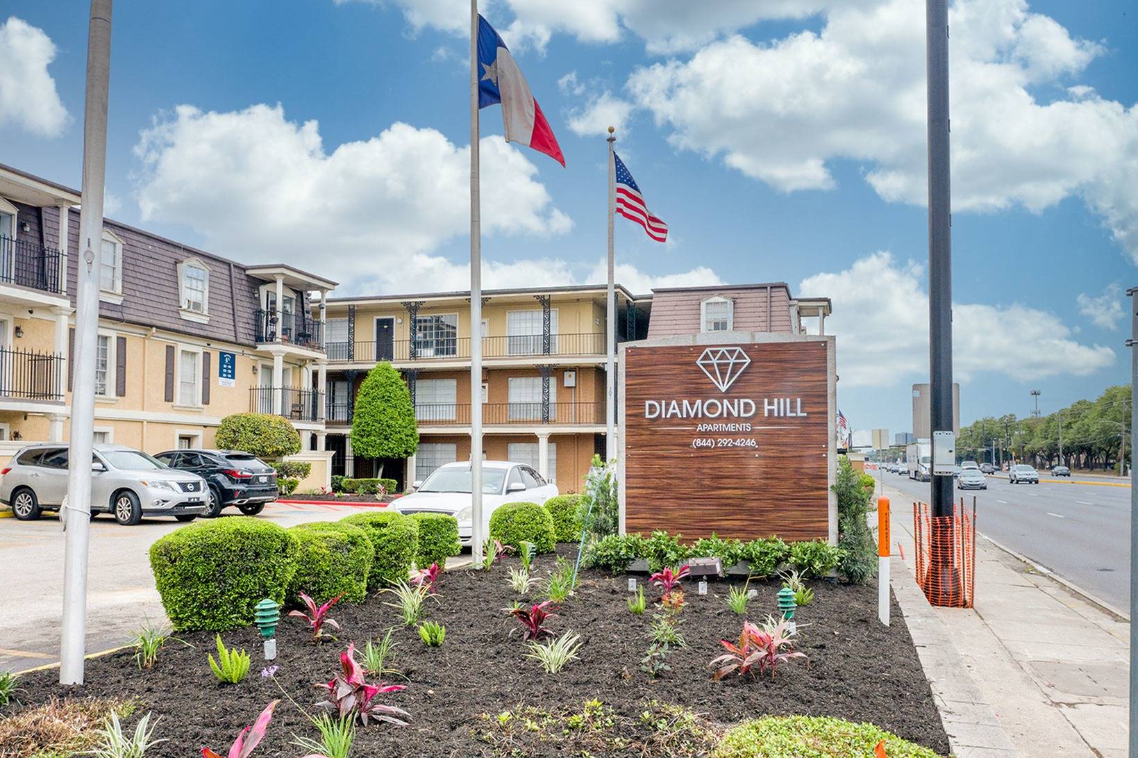 Diamond Hill – photo 1