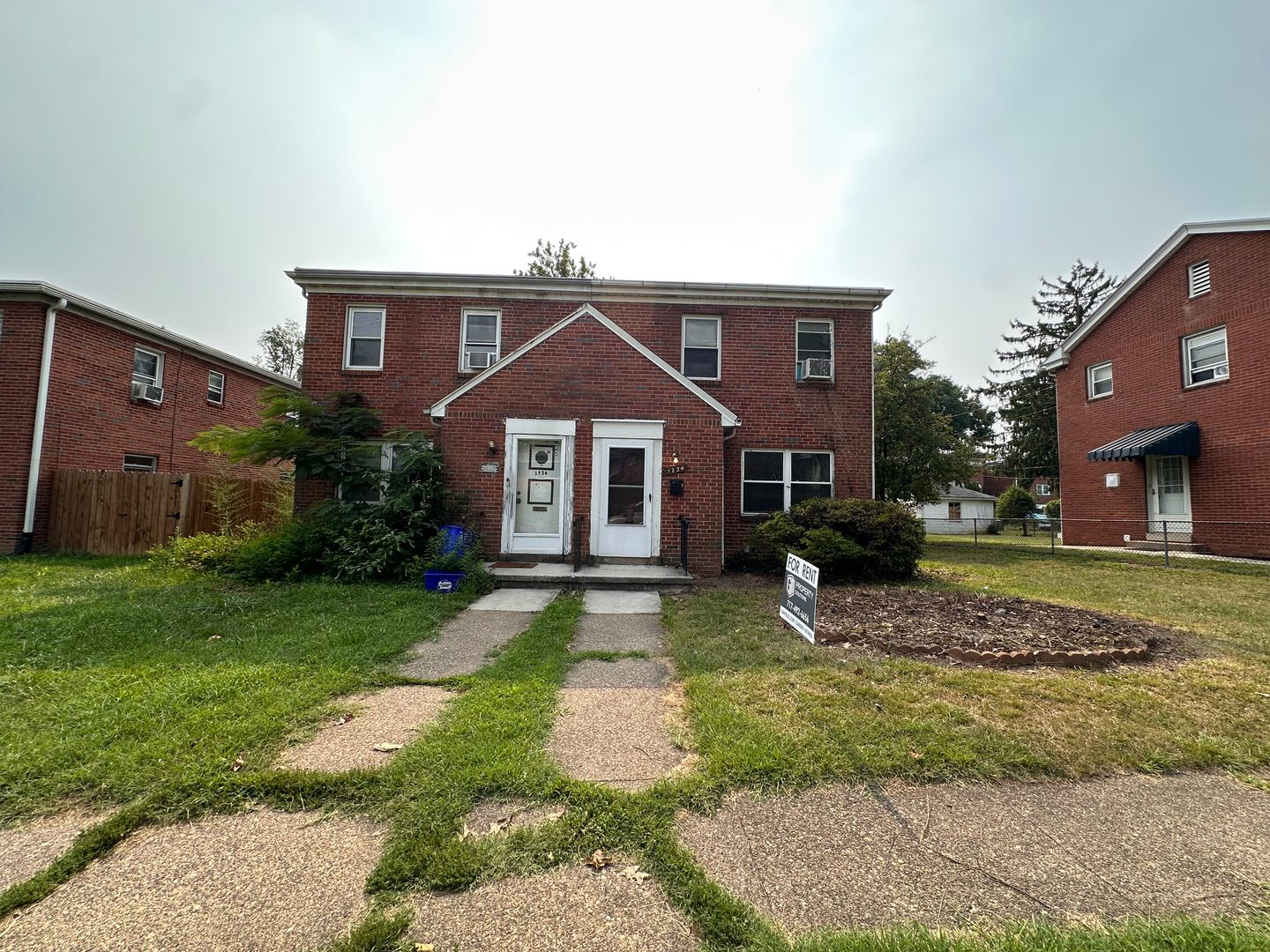 3 Bedroom Apartment Available in Harrisburg! – photo 1
