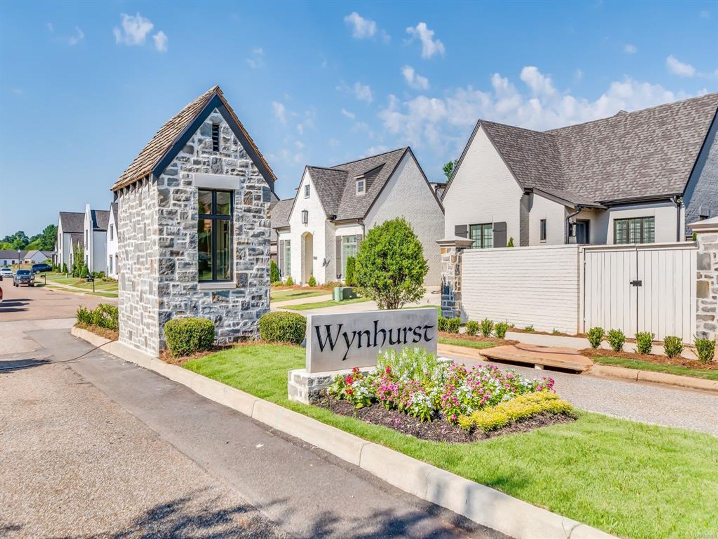 Available The Beginning Of September 2026 A Wonderful 4 Bdrm 3 5 Bath On Outskirts Of Eastchase – photo 3
