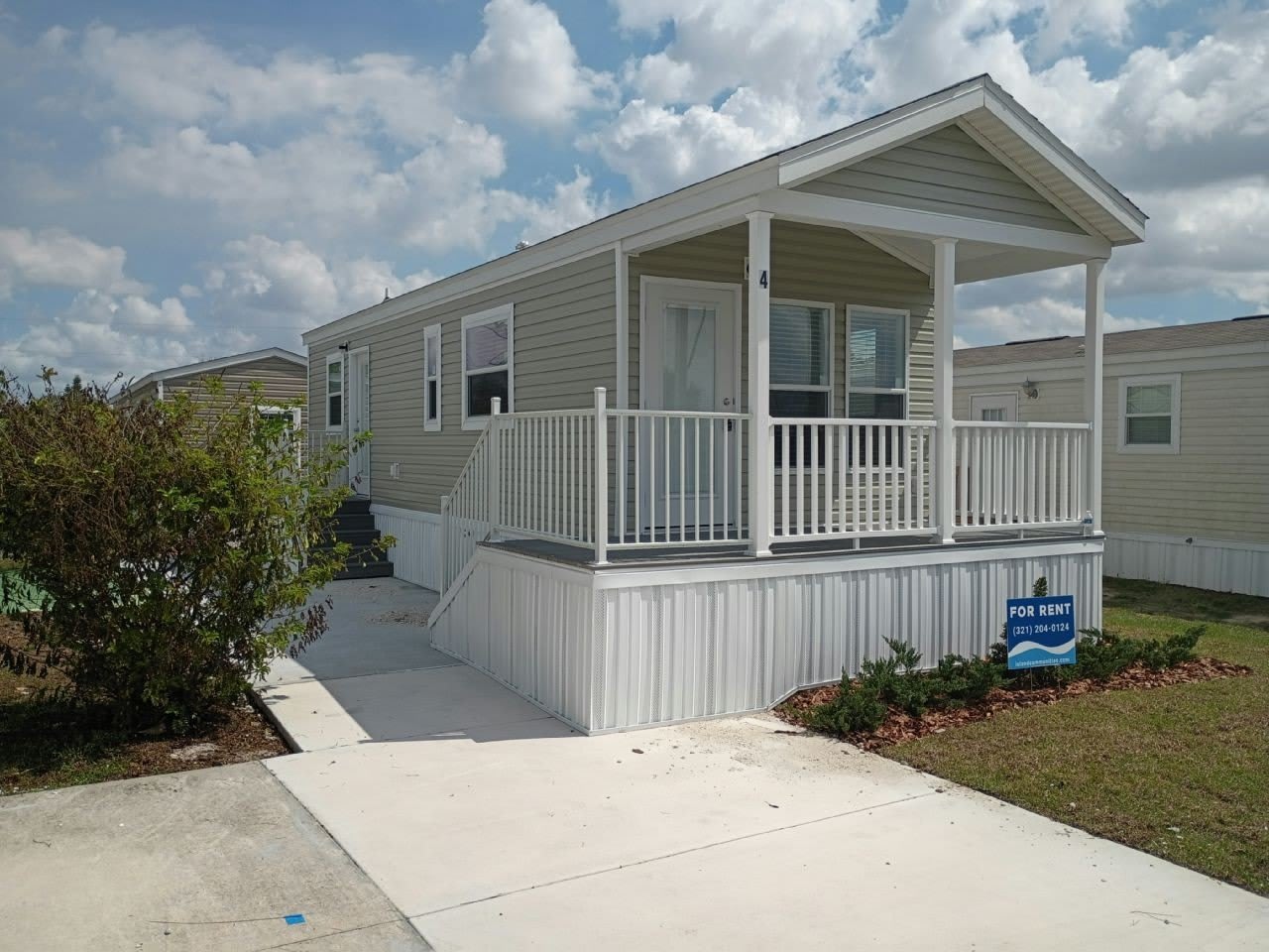8 Anita Dr – photo 1