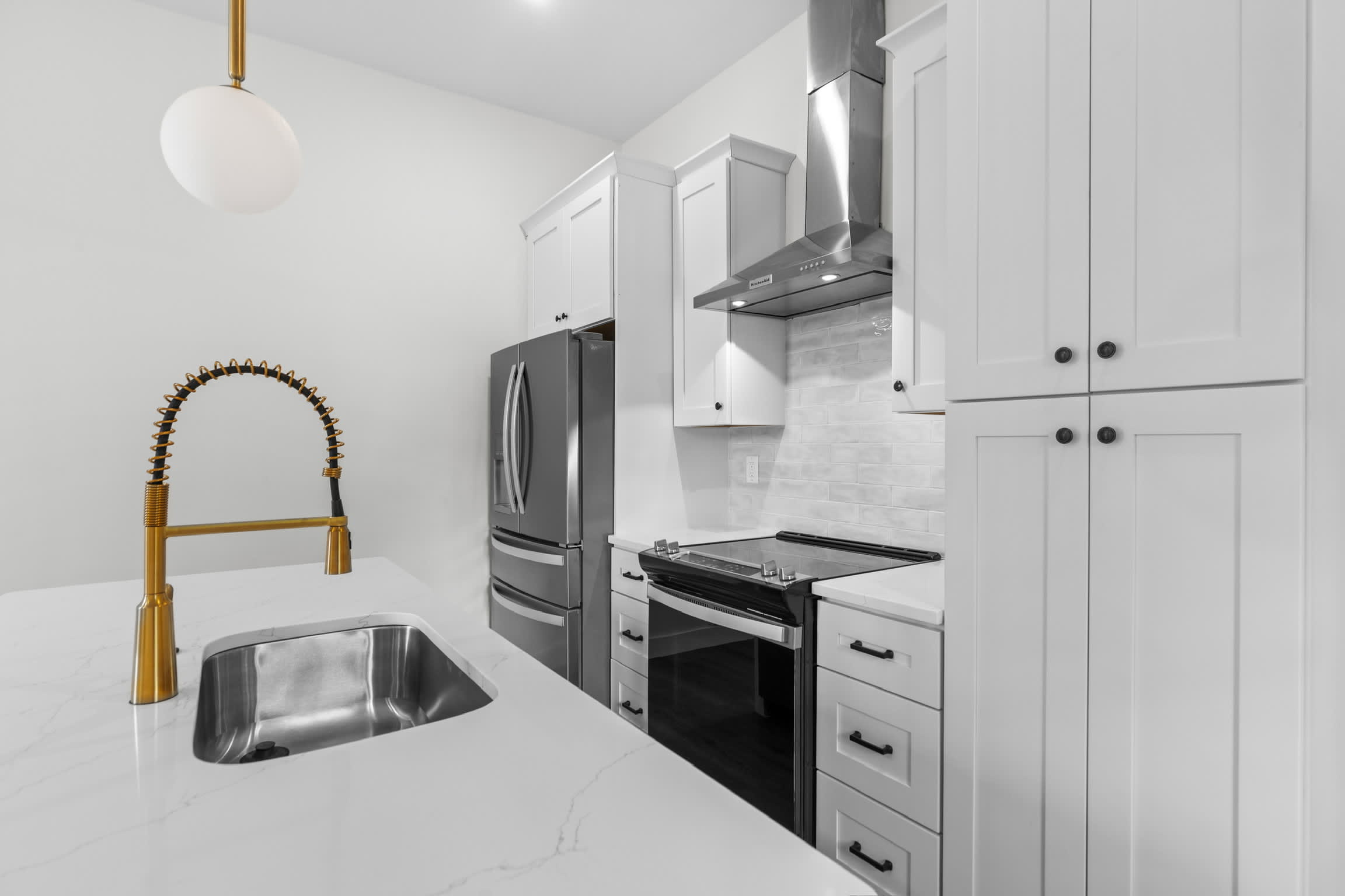 3418 Michigan Ave – photo 4