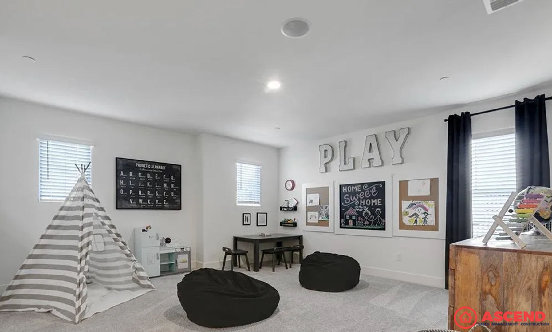 Spacious 5BR/3.5BA Home in 93311 – Solar Powered, Utilities Included! – photo 5