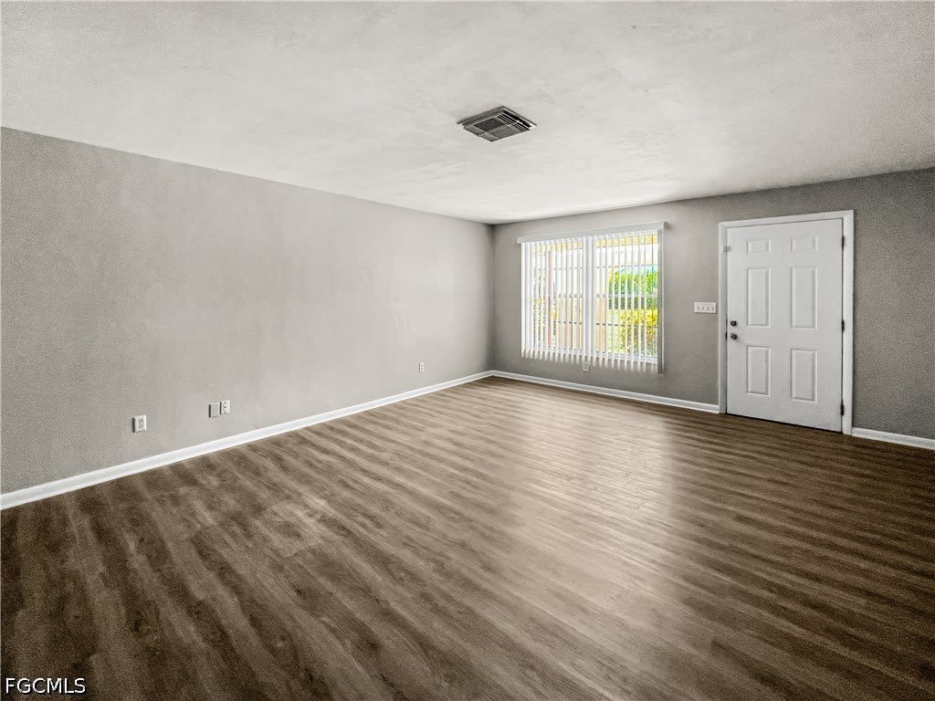 4511 SE 5th Place – photo 5