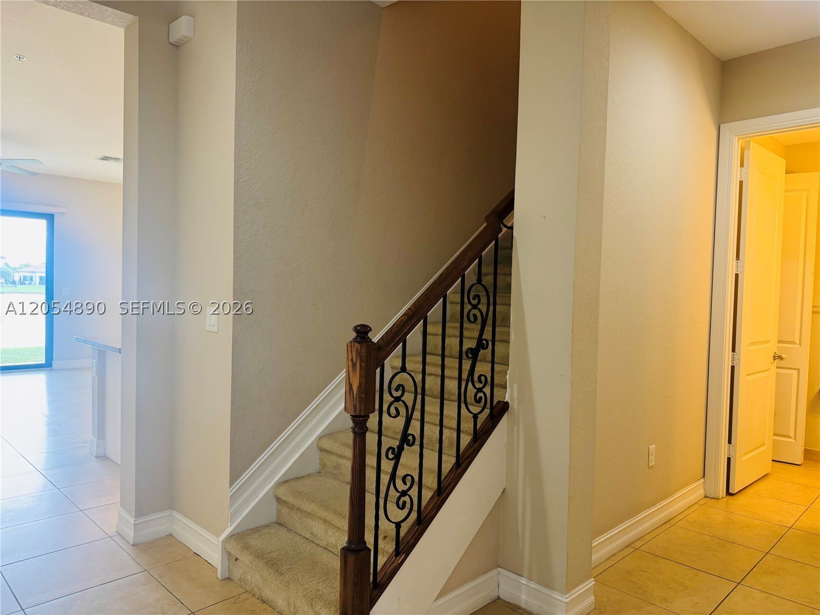 1409 SW 113th Ave – photo 3
