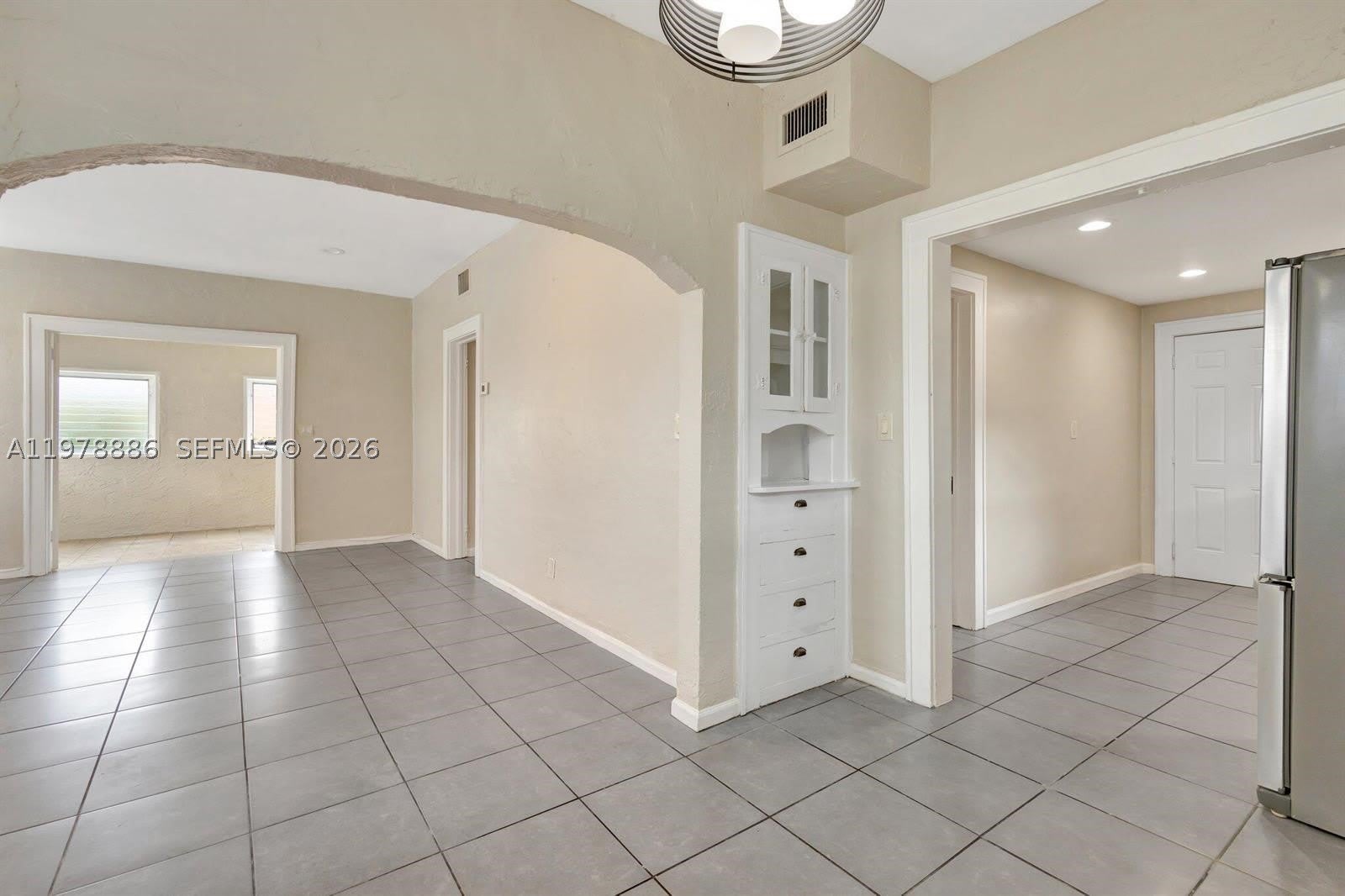 630 33rd St – photo 5