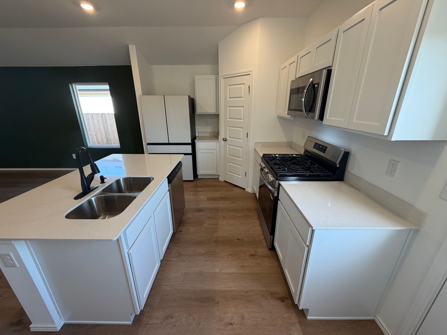 Beautiful 3 Bed 2 bath in N. OKC – photo 4