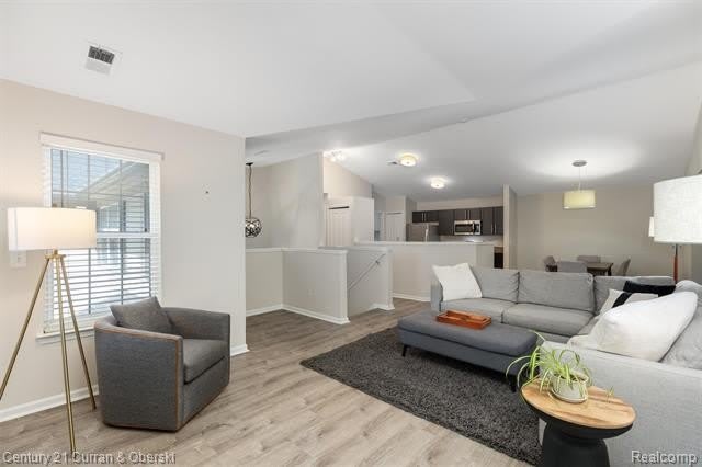47879 Cardiff Avenue – photo 5