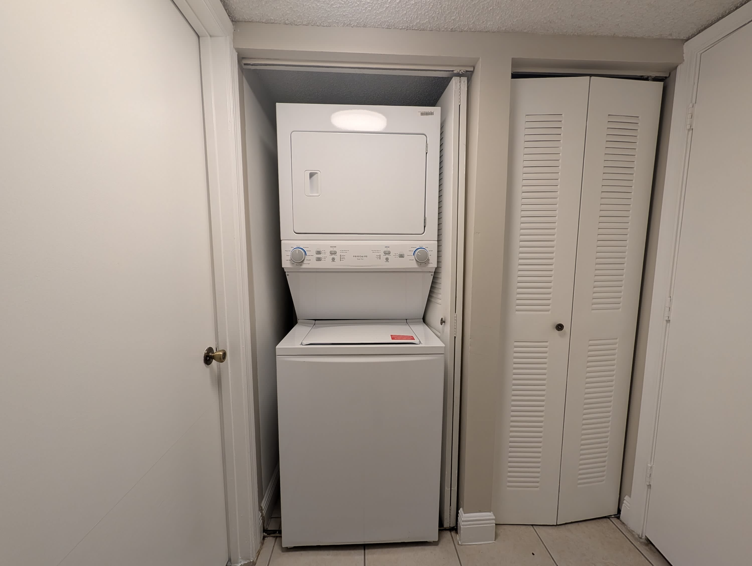 3690 N 56th Ave apartment 903 – photo 5