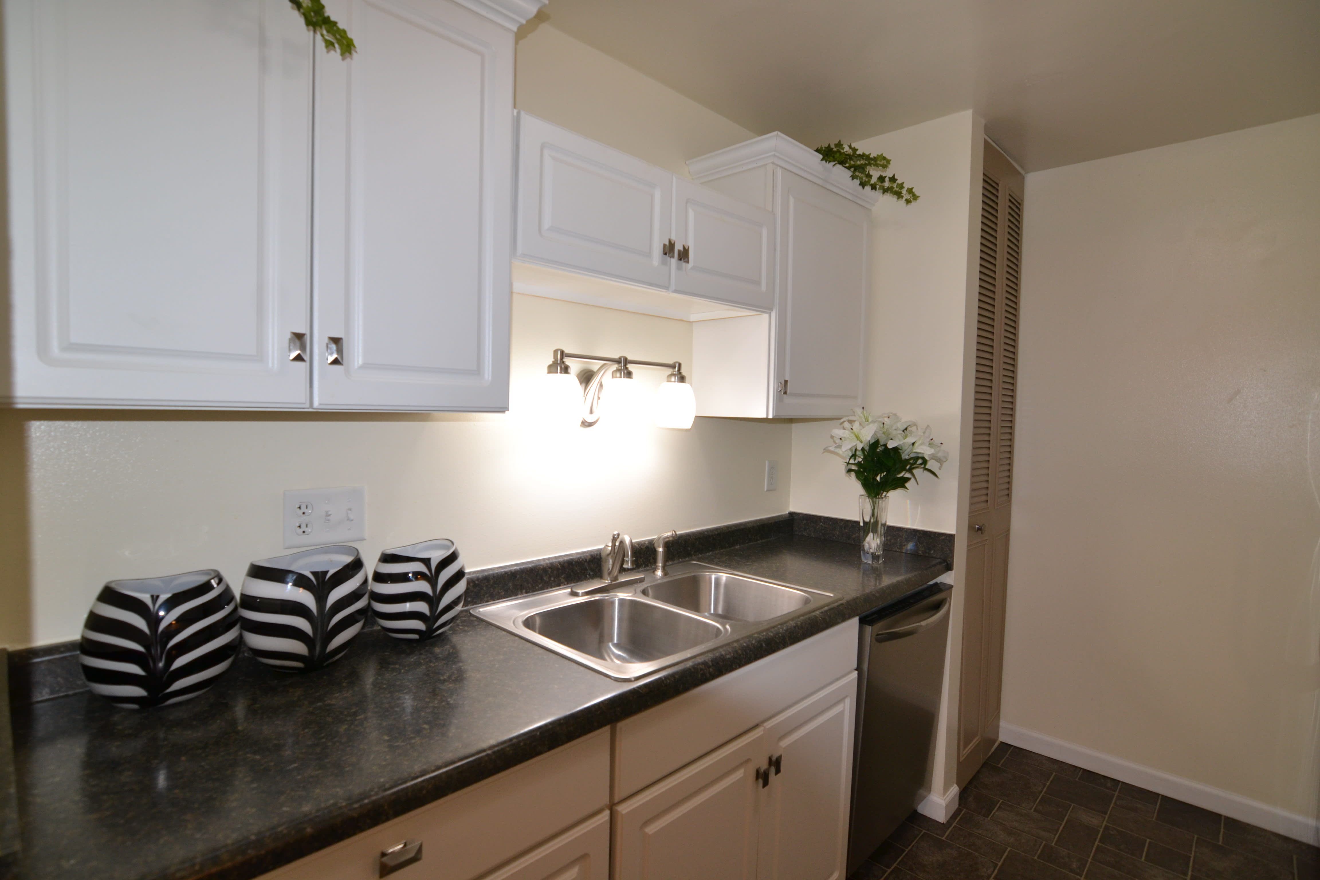 3363 S 100th St – photo 1