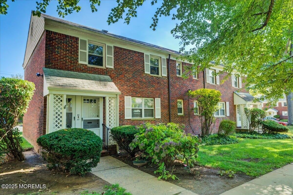 46 Manor Drive – photo 2