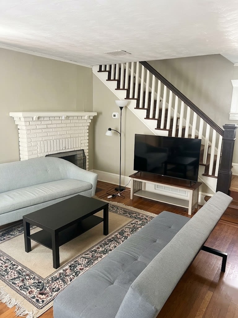 1605 Longwood Drive – photo 3