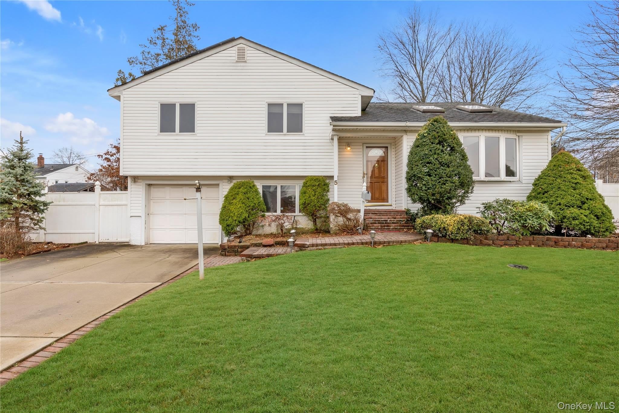 5 Glenbrook Road – photo 1