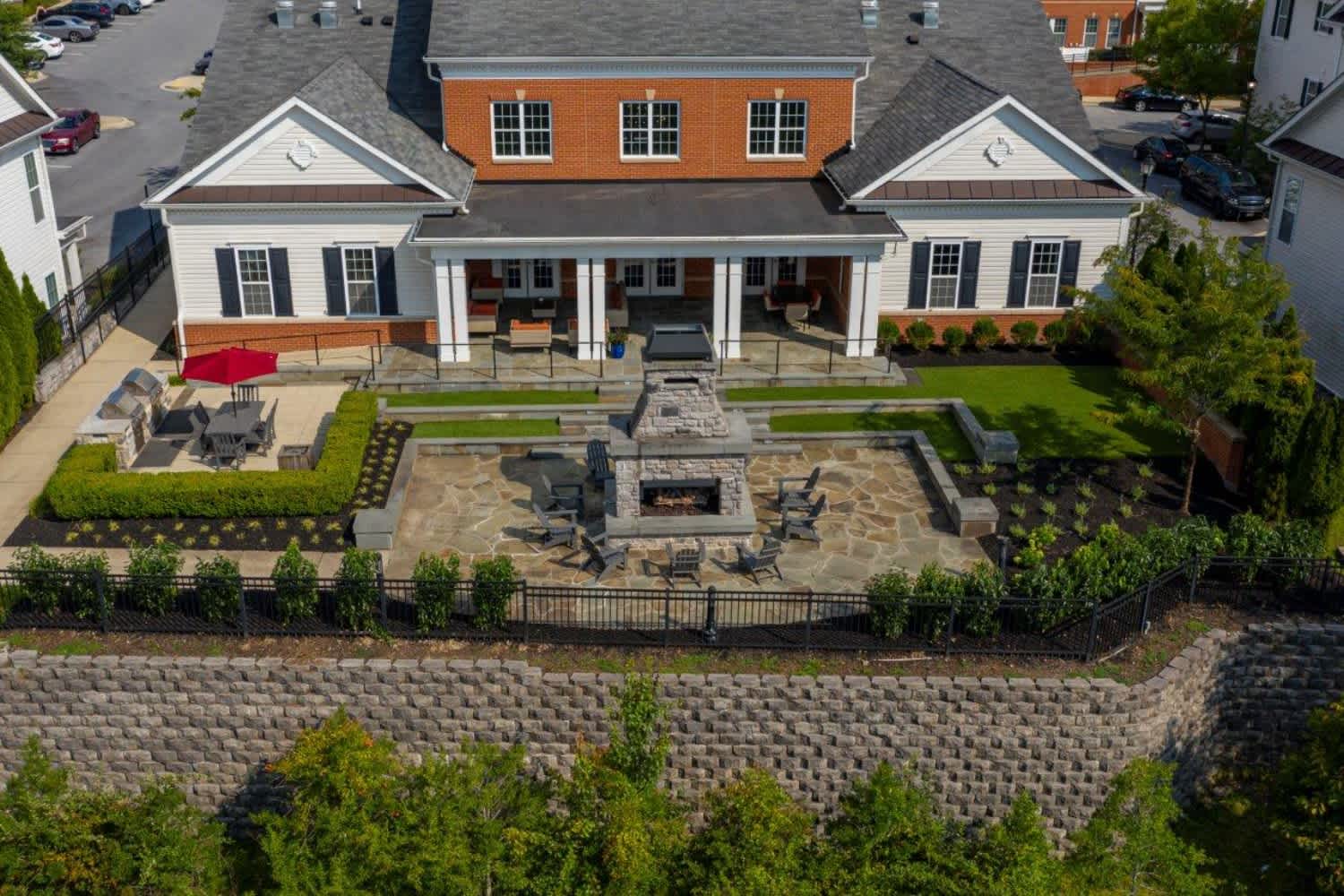 The Enclave At Emerson Apartments And Townhomes – photo 1