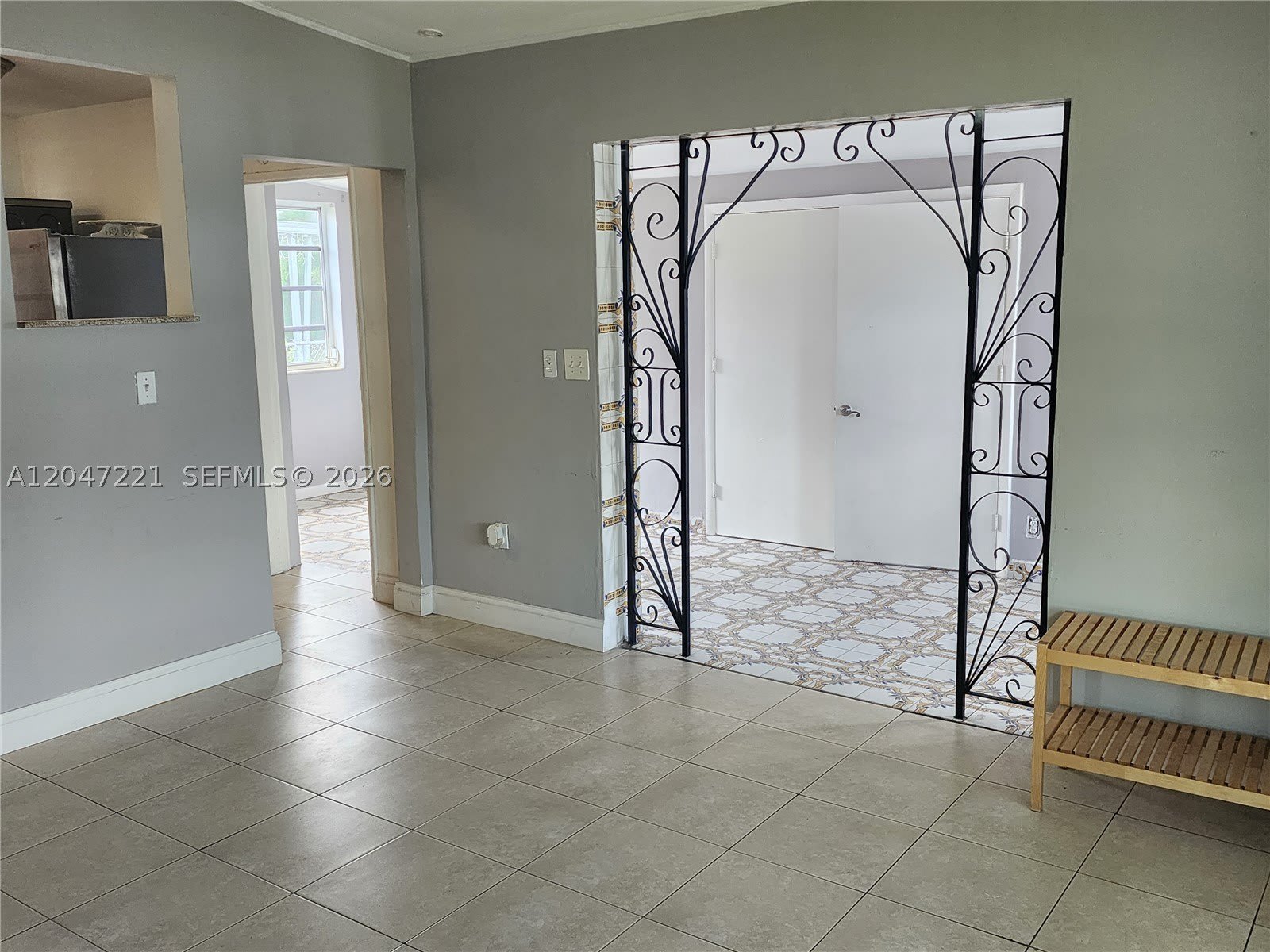4100 SW 36th St – photo 3