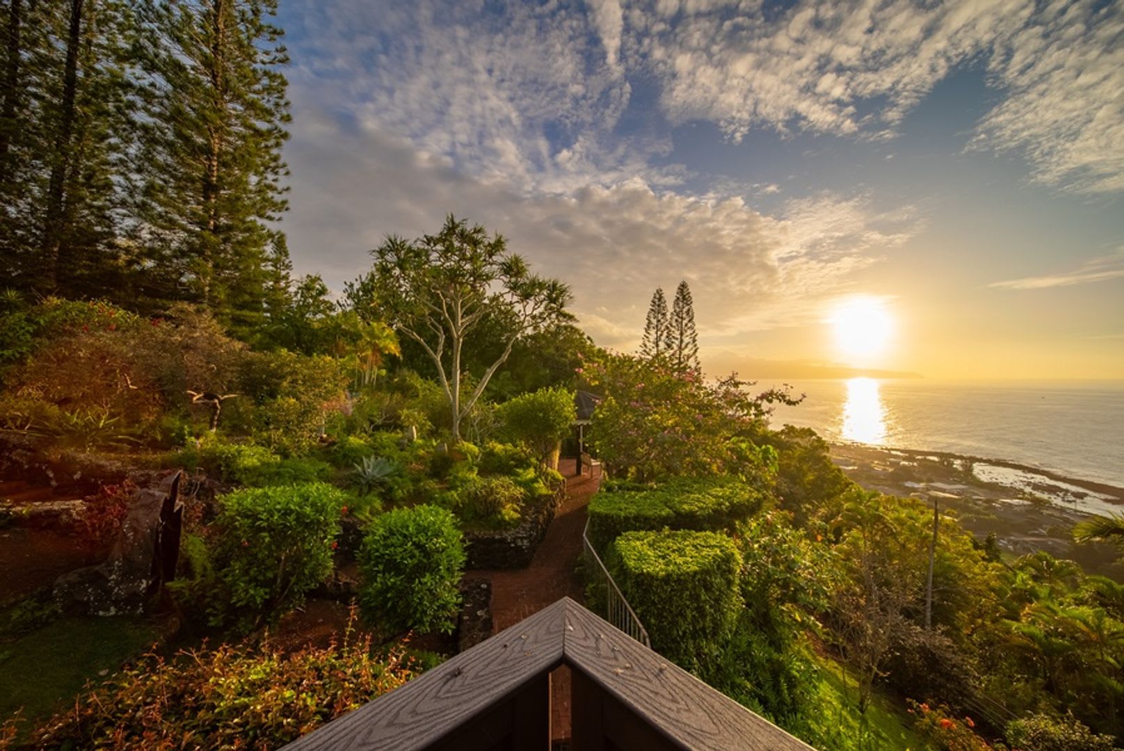 Ka Hale Hau’oli: Private Gated North Shore Home w/ Pool, Hot Tub, Lanais & Views – photo 5