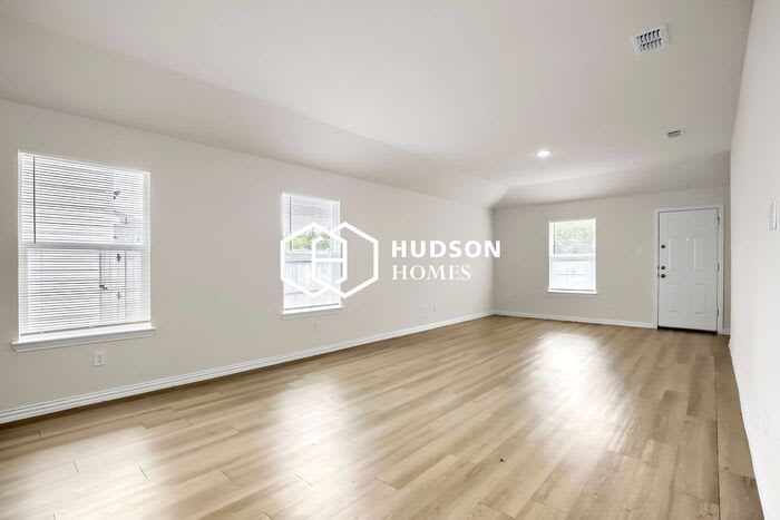 112 Doma Avenue – photo 2