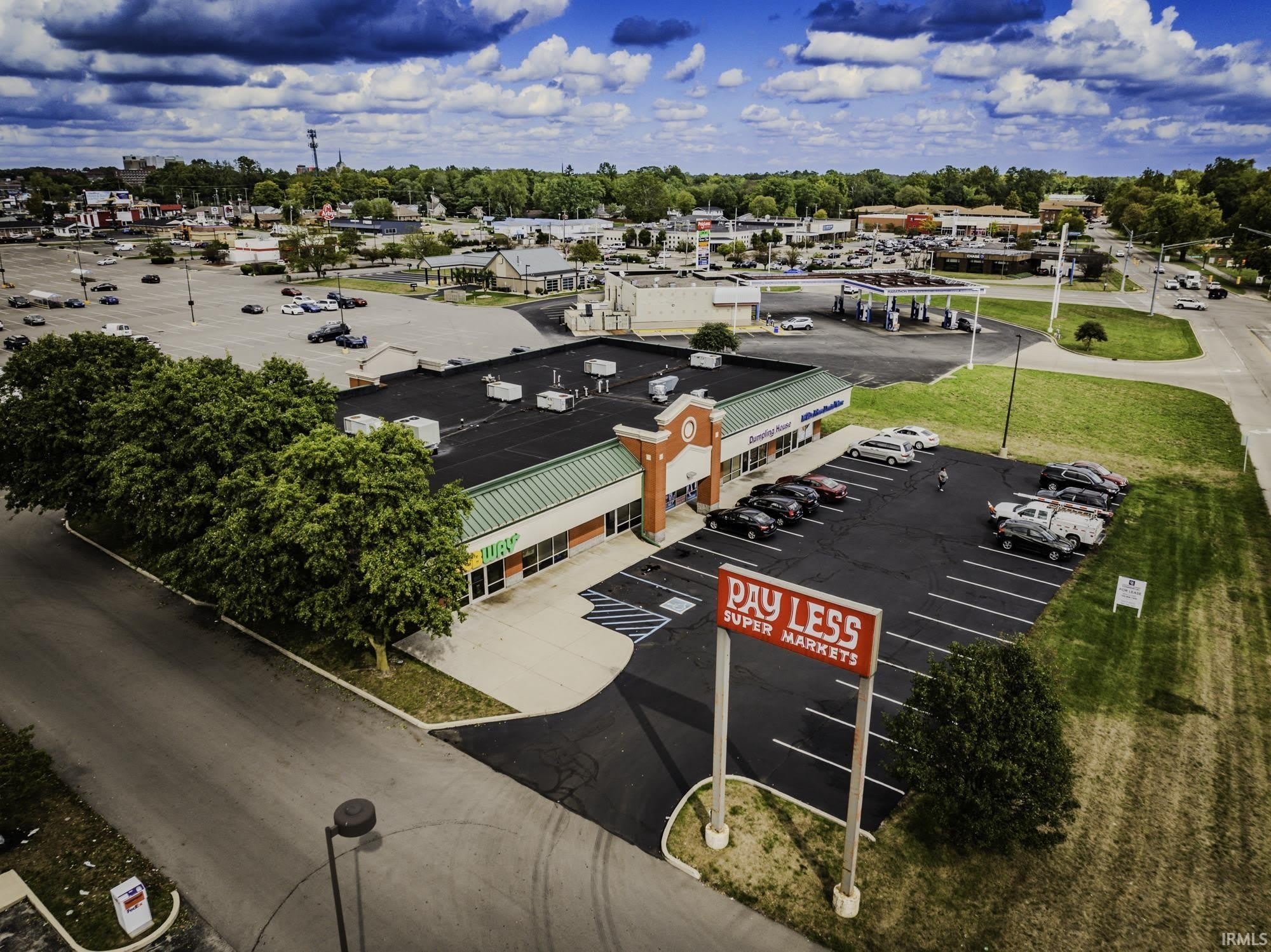 2902 W White River Boulevard – photo 4