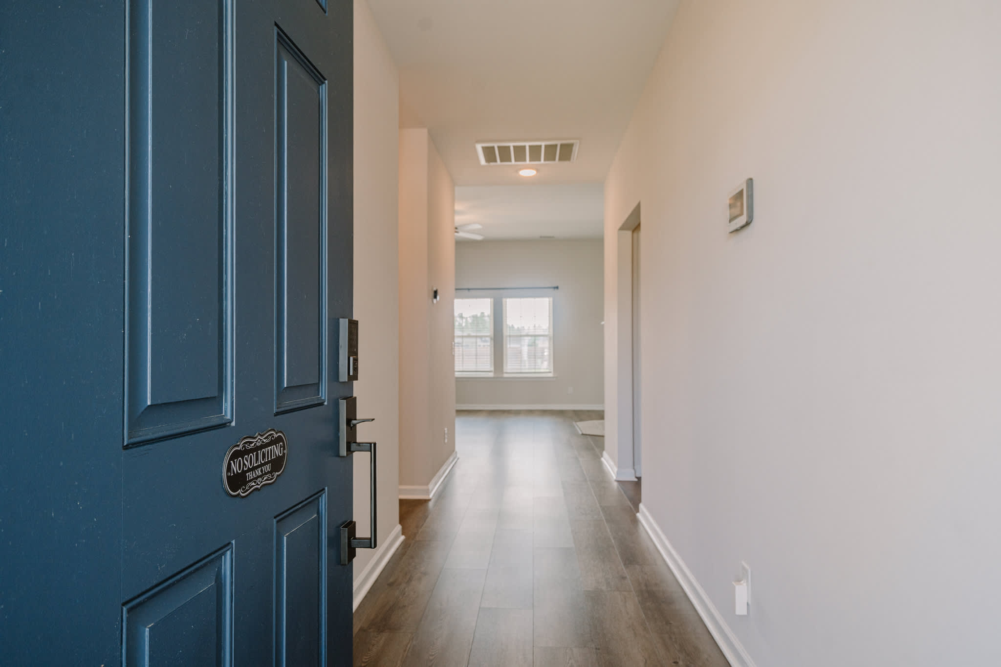 215 Deerfield Drive Northeast – photo 2