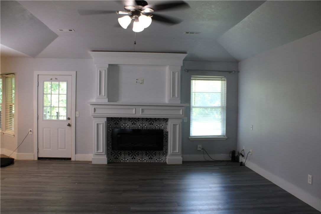 5475 Walden Street – photo 4