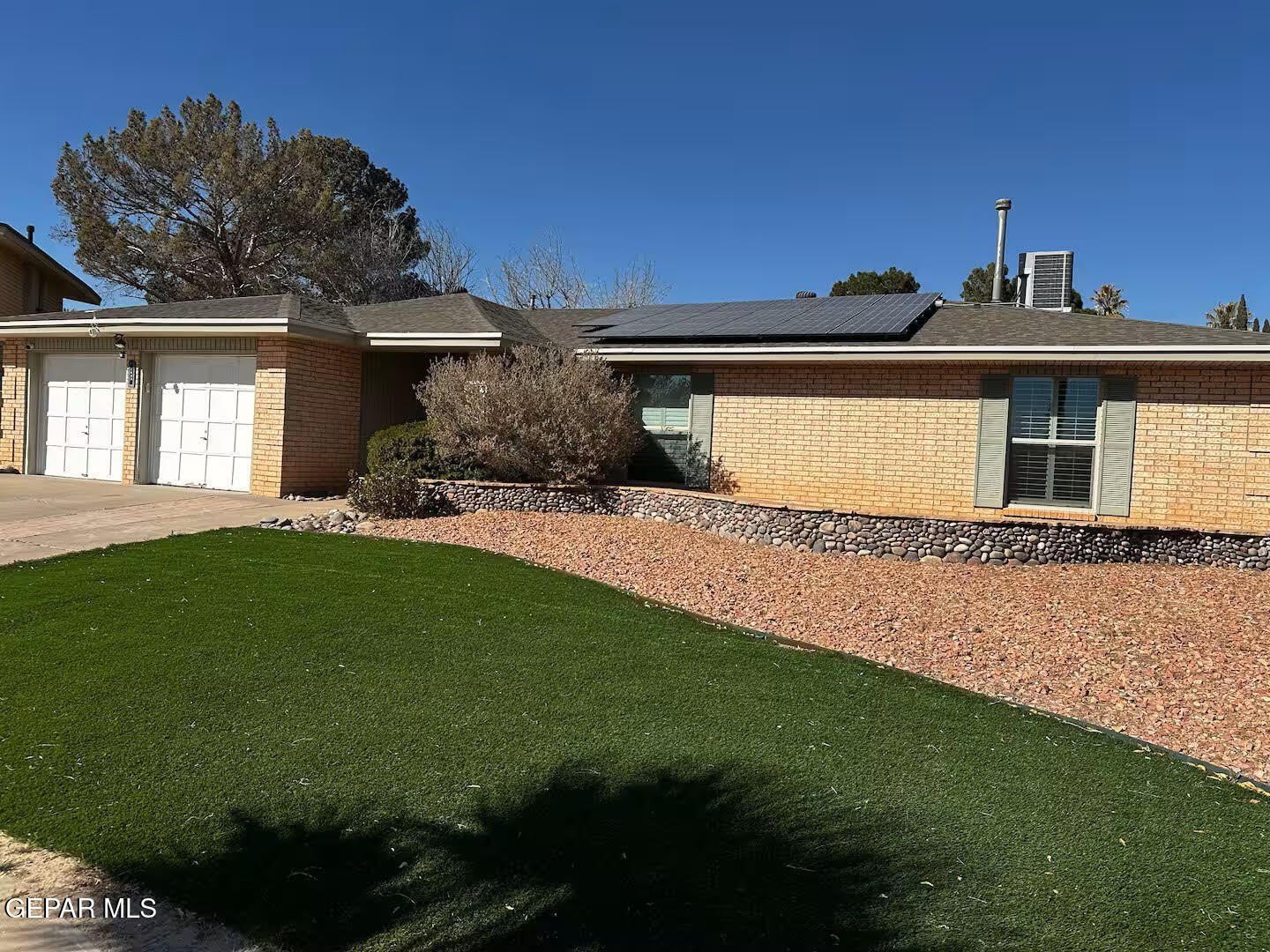 1633 CHARLES OWENS Drive E – photo 1