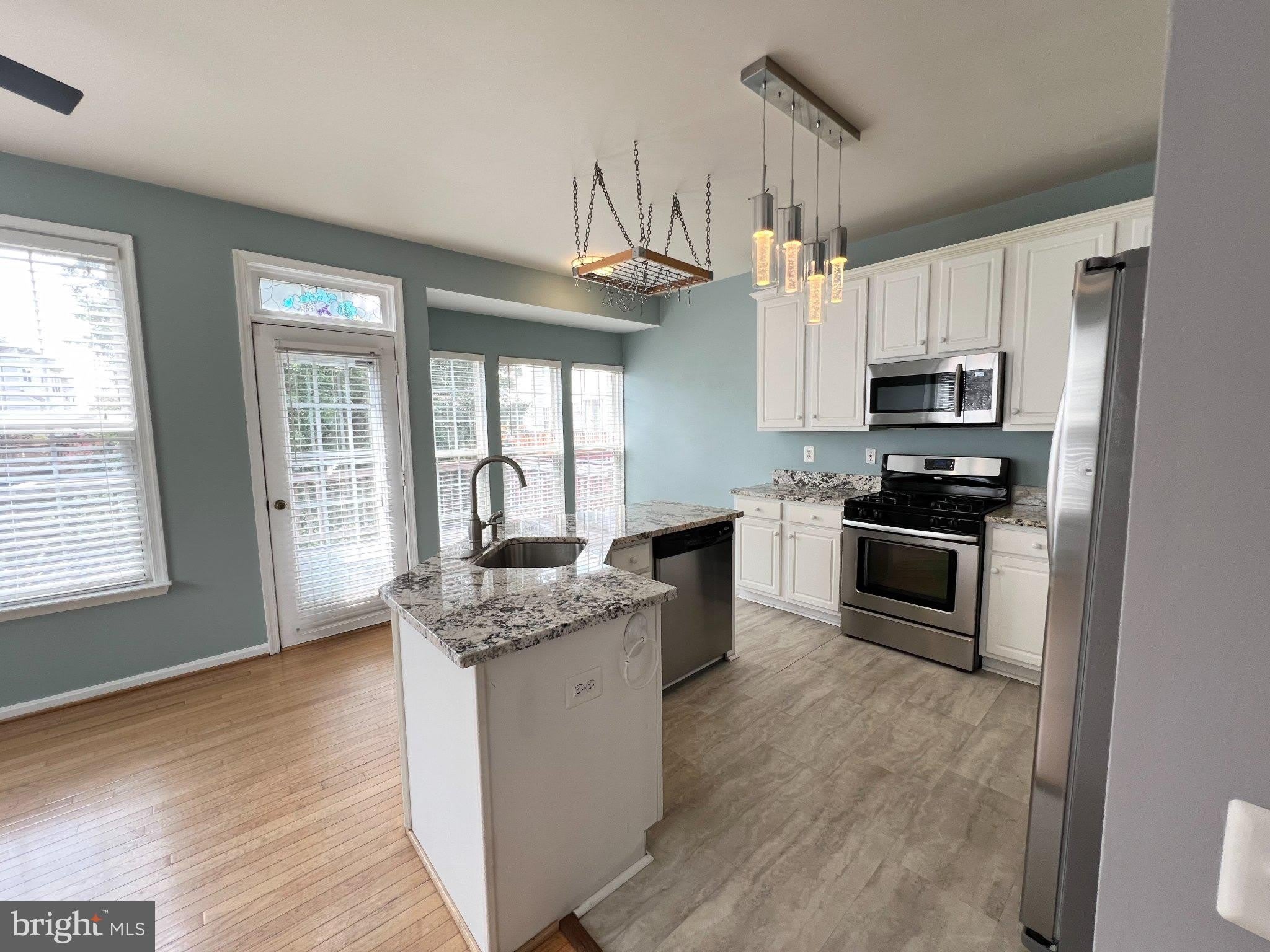 22464 Maison Carree Square – photo 5