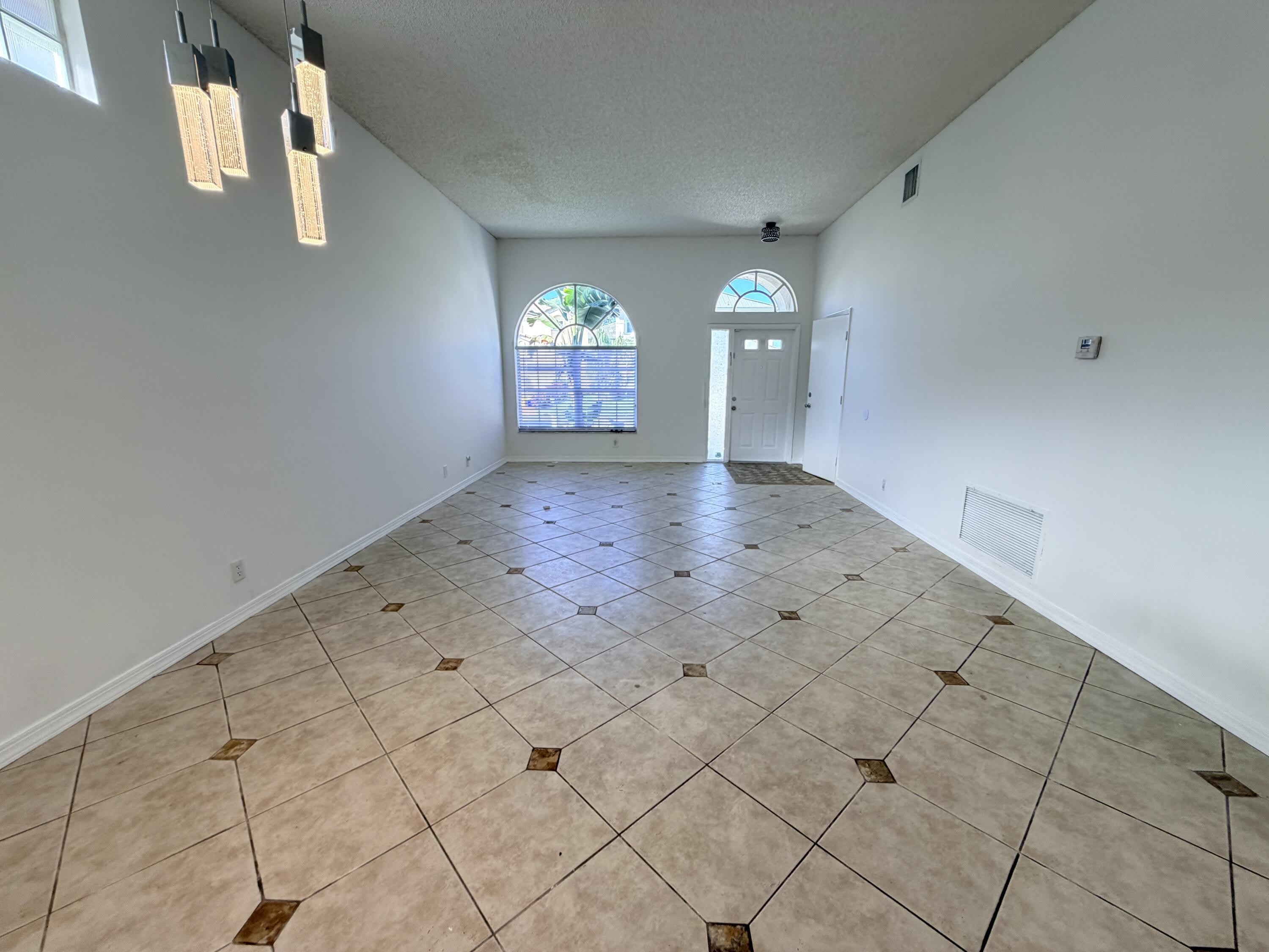 133 Woodlake Circle – photo 4